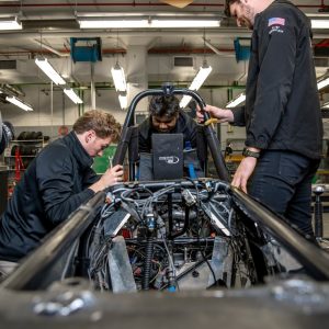 students_working_auto-min